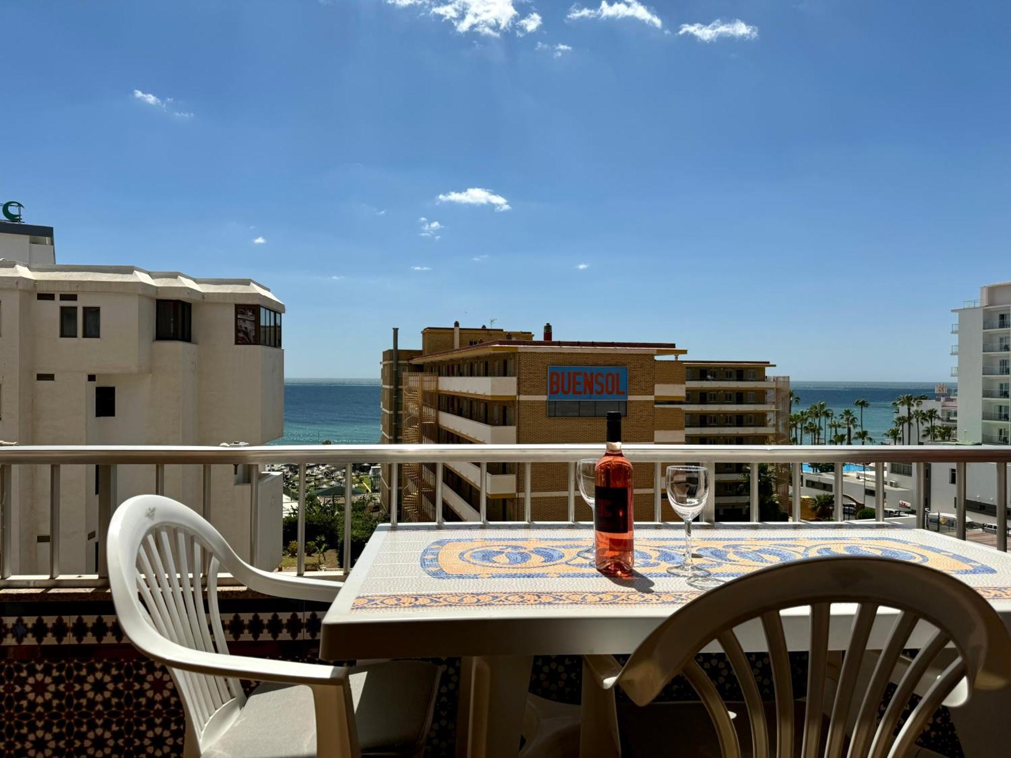 La Carihuela A 150 Metros De La Playa Con Espectaculares Vistas Apartman Torremolinos Kültér fotó